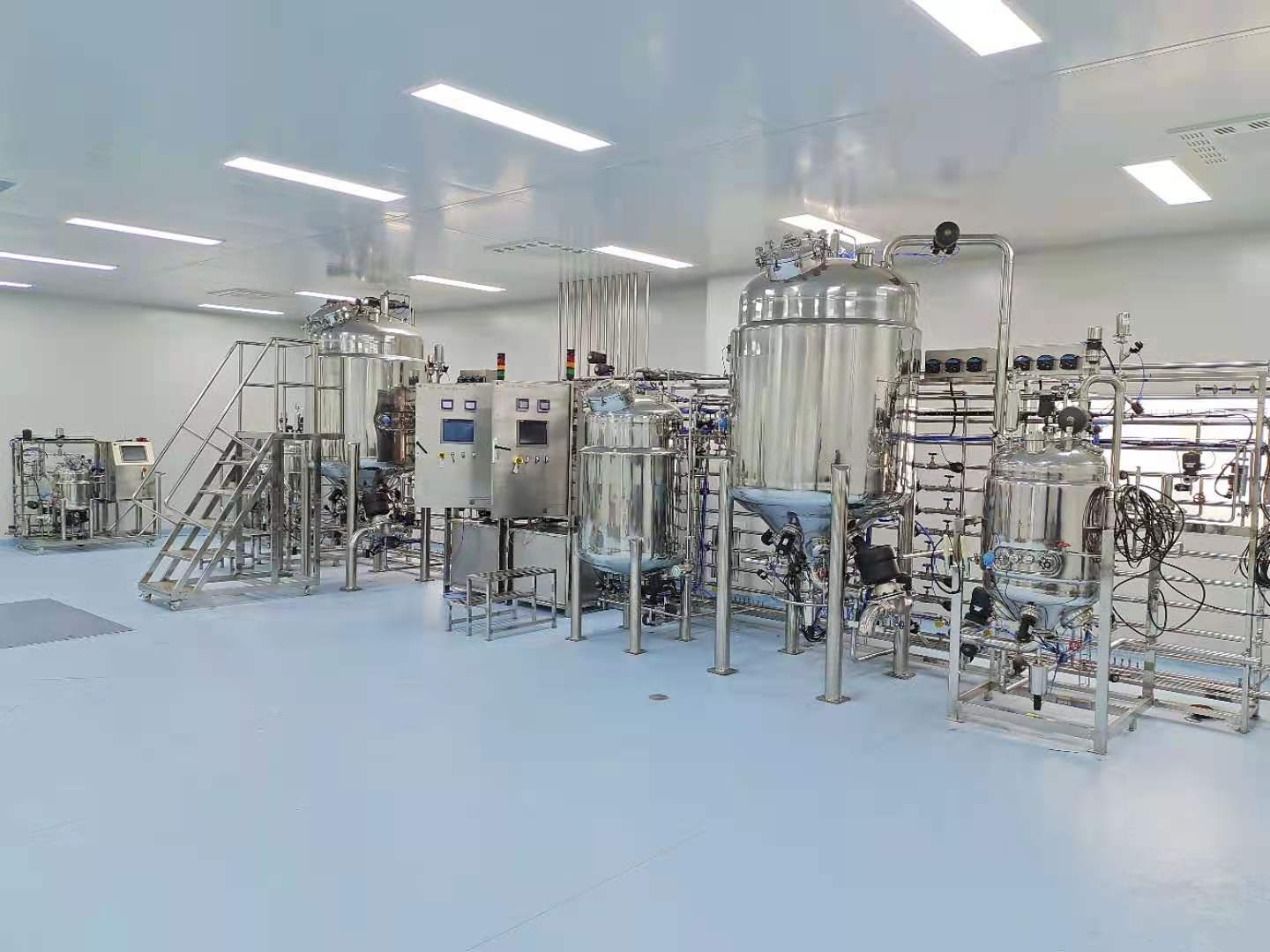 20-100、200-1000L不銹鋼植物細(xì)胞培養(yǎng)罐